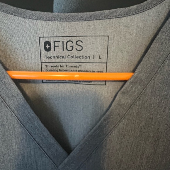 Figs graphite large Catarina top, medium Zamora joggers! - Picture 5 of 8